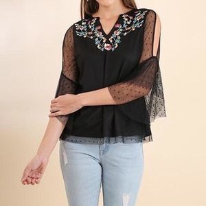 UMGEE USA Black Embroidered Blouse Sz Medium